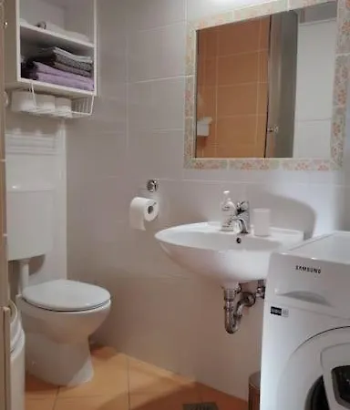 Happy Fish 아파트